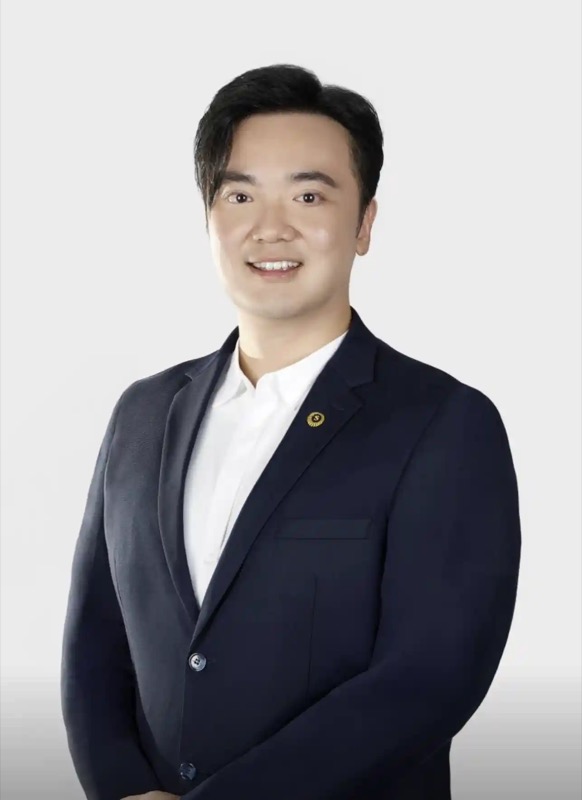 Charles Tan